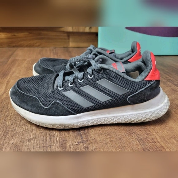 Adidas sneakers - Picture 2 of 7